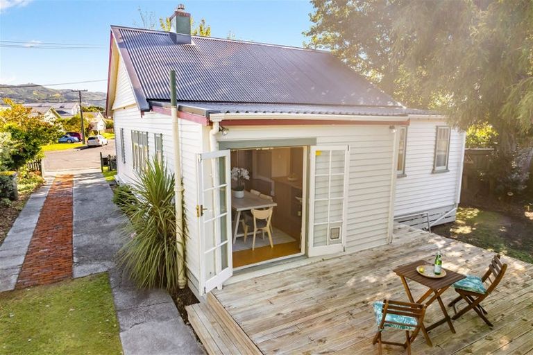 Photo of property in 1/14 Pohutukawa Street, Woburn, Lower Hutt, 5010