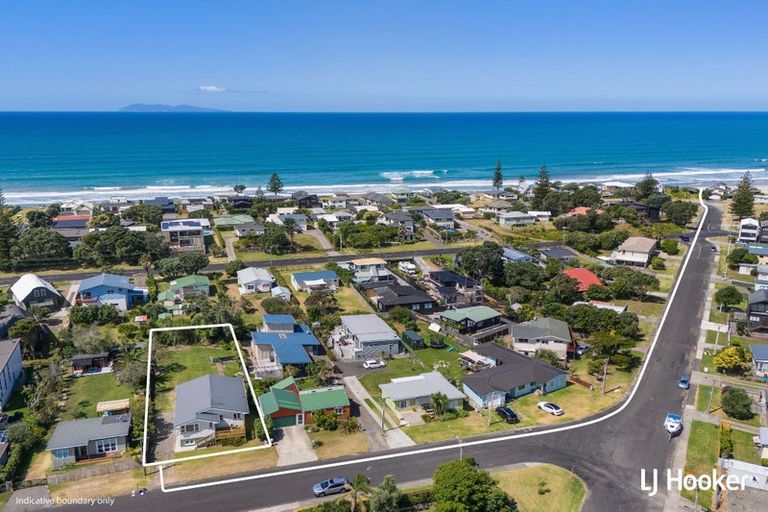 Photo of property in 49 Hillview Road, Waihi Beach, 3611