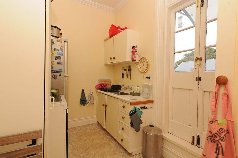 Photo of property in 9 Park Street, Thorndon, Wellington, 6011