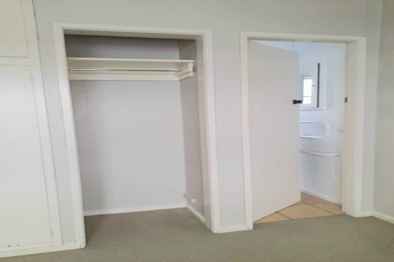 Photo of property in 5b Rosebank Road, Avondale, Auckland, 1026