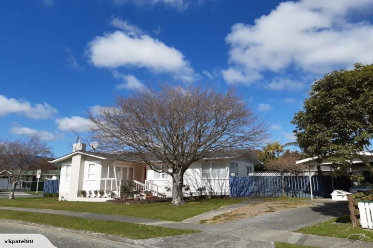 Photo of property in 1 Momona Street, Wainuiomata, Lower Hutt, 5014
