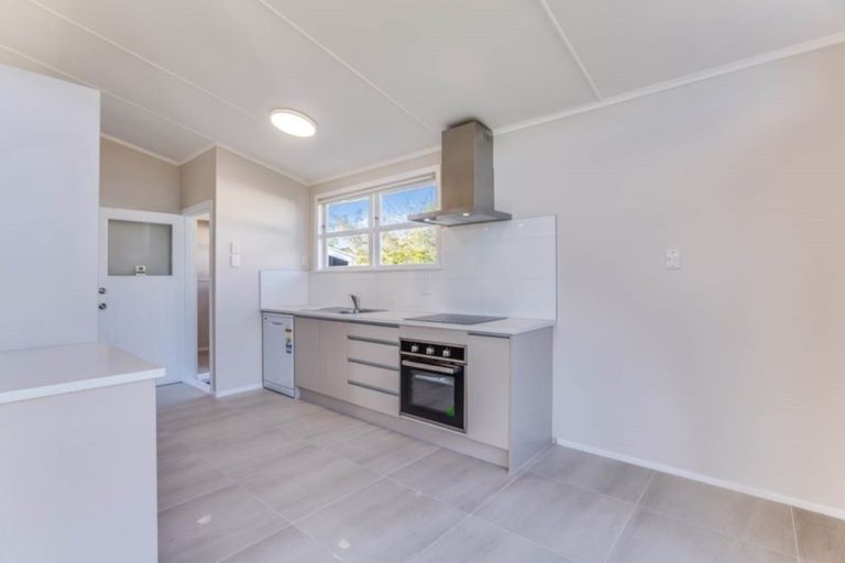 Photo of property in 1/11 President Avenue, Papakura, 2110