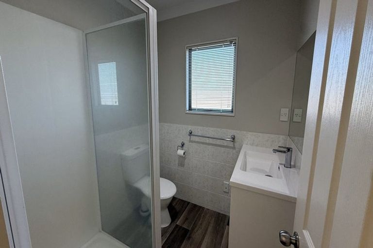 Photo of property in 6 Chadlington Avenue, Henderson, Auckland, 0612