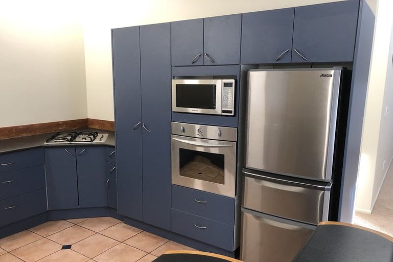 Photo of property in 8 Hall Avenue, Newtown, Wellington, 6021