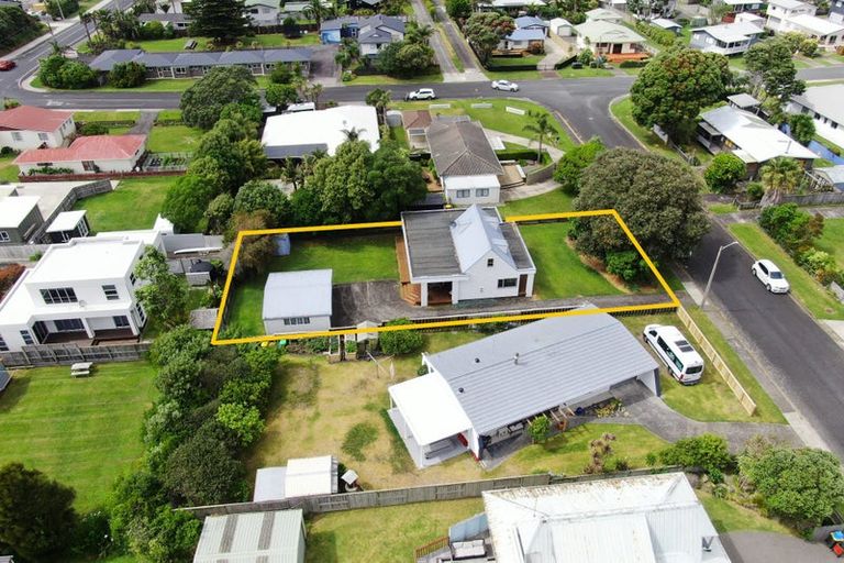 Photo of property in 25 Snell Crescent, Waihi Beach, 3611