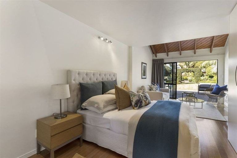 Photo of property in 40 Takutai Avenue, Bucklands Beach, Auckland, 2012