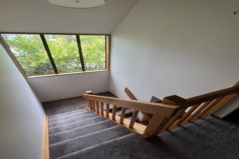 Photo of property in 2/10 Paeroa Street, Newtown, Wellington, 6021