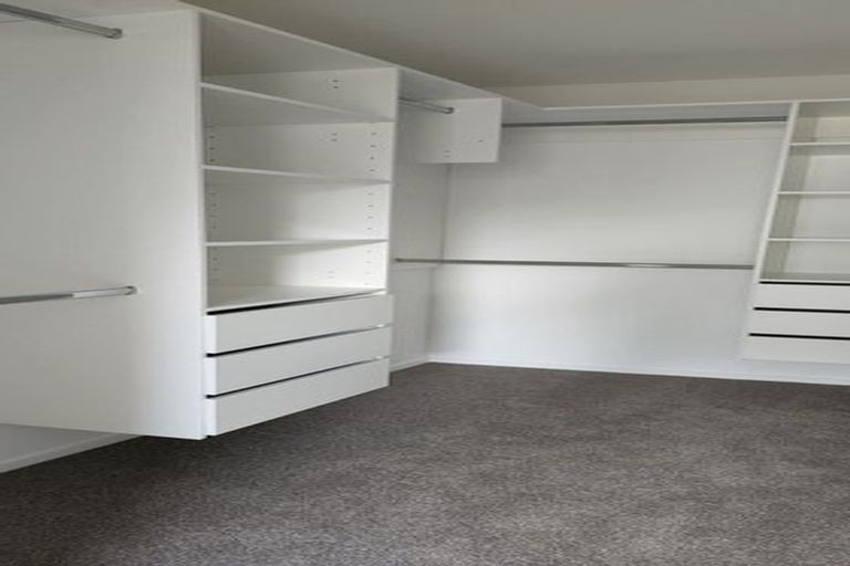 Photo of property in 17 Lemonwood Way, Woodridge, Wellington, 6037