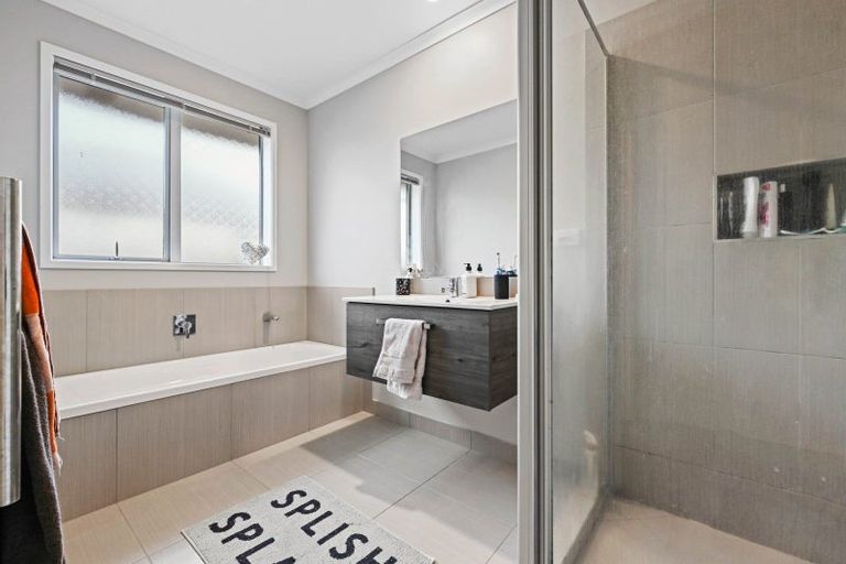 Photo of property in 245 Dixon Road, Fitzroy, Hamilton, 3206