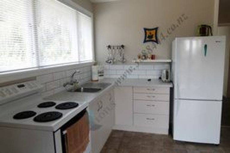 Photo of property in 98 Winters Road, Redwood, Christchurch, 8051