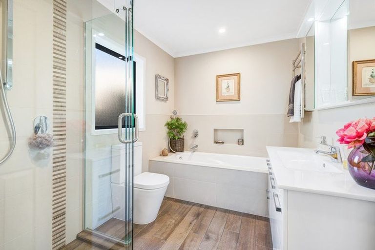 Photo of property in 15 Palm Cove, Arkles Bay, Whangaparaoa, 0932