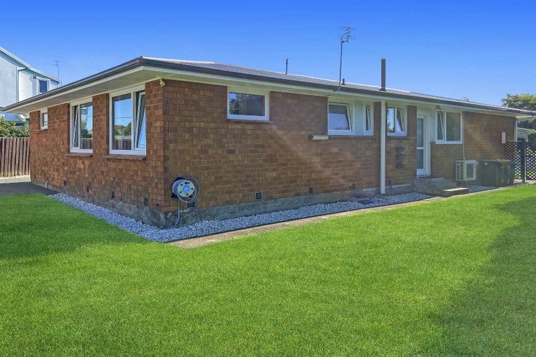 Photo of property in 8 Pelorus Place, Harewood, Christchurch, 8051