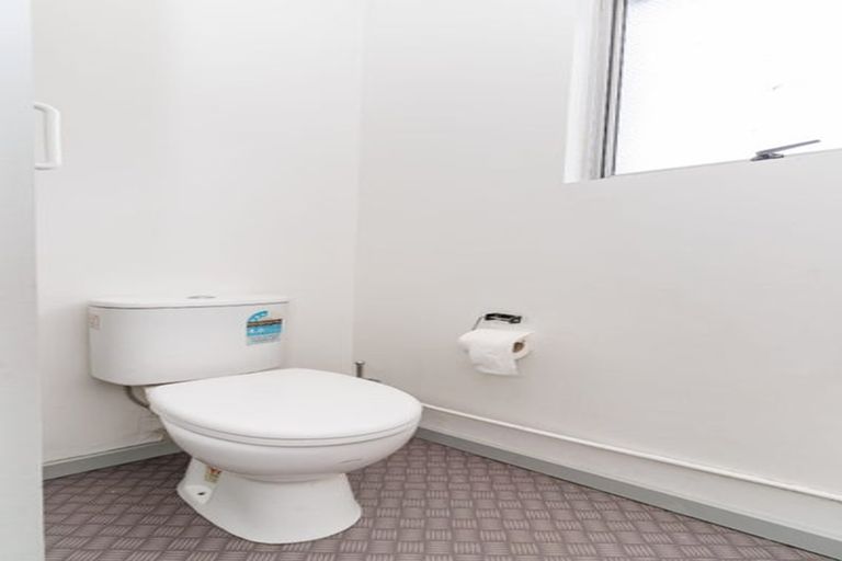 Photo of property in 56 Cutten Street, South Dunedin, Dunedin, 9012