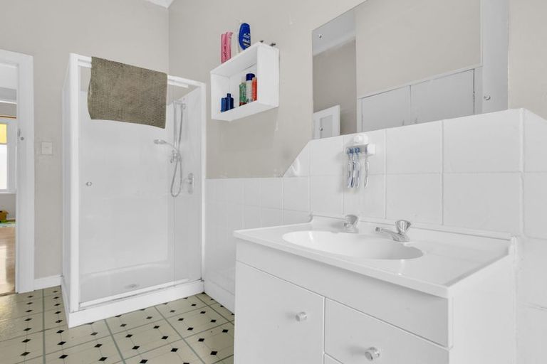 Photo of property in 61 Swinburn Street, Dannevirke, 4930