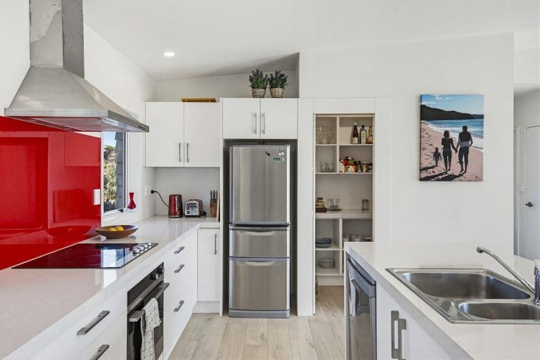 Photo of property in 246 Park Avenue, Waitarere Beach, Levin, 5510