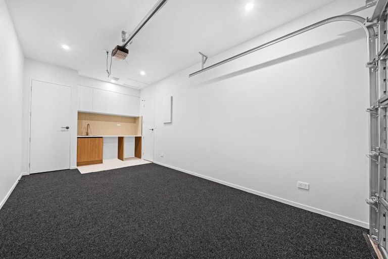 Photo of property in 4 Moko Road, Orewa, 0931