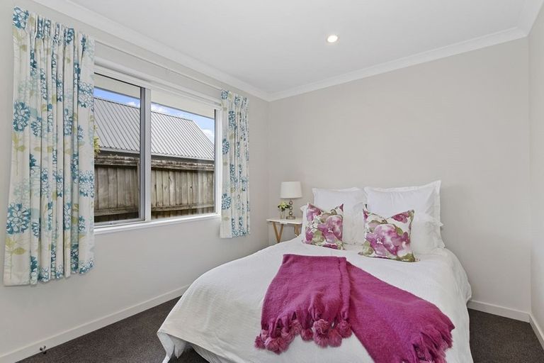 Photo of property in 1b Country Palms Drive, Halswell, Christchurch, 8025