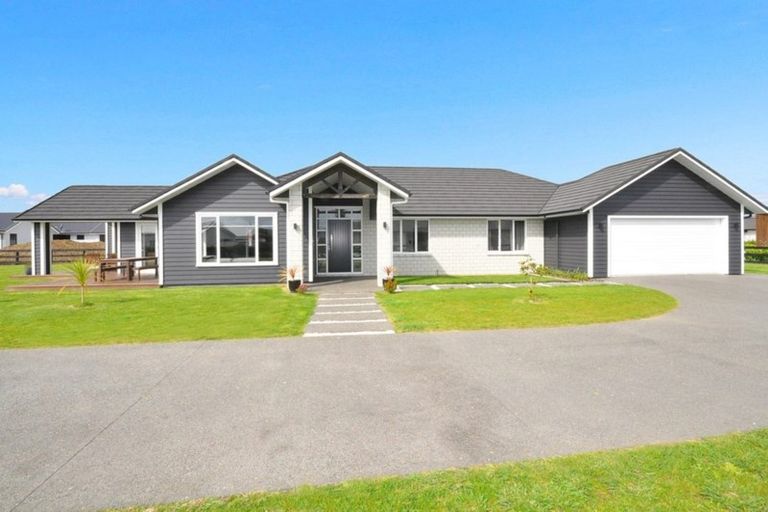 Photo of property in 33 Baxter Michael Crescent, Cambridge, 3434