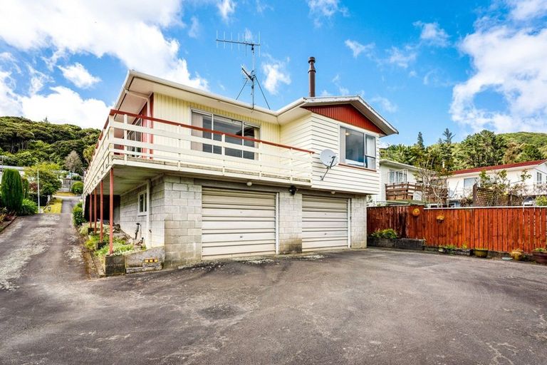 Photo of property in 20 Holland Street, Wainuiomata, Lower Hutt, 5014