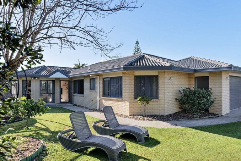 Photo of property in 7 Webb Place, Papamoa Beach, Papamoa, 3118