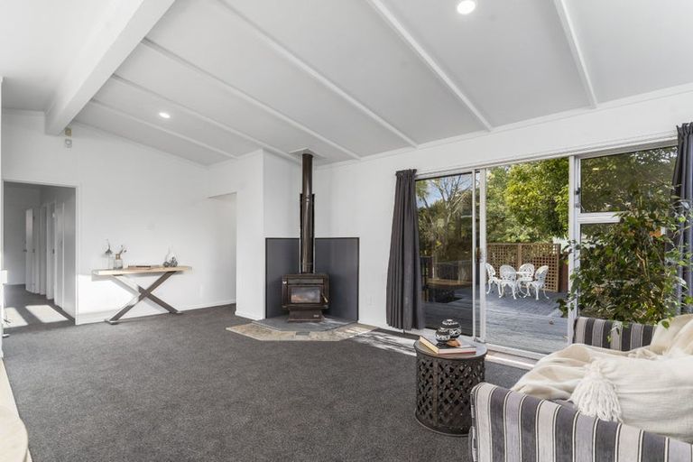 Photo of property in 74 Fitzwater Place, Henderson, Auckland, 0612