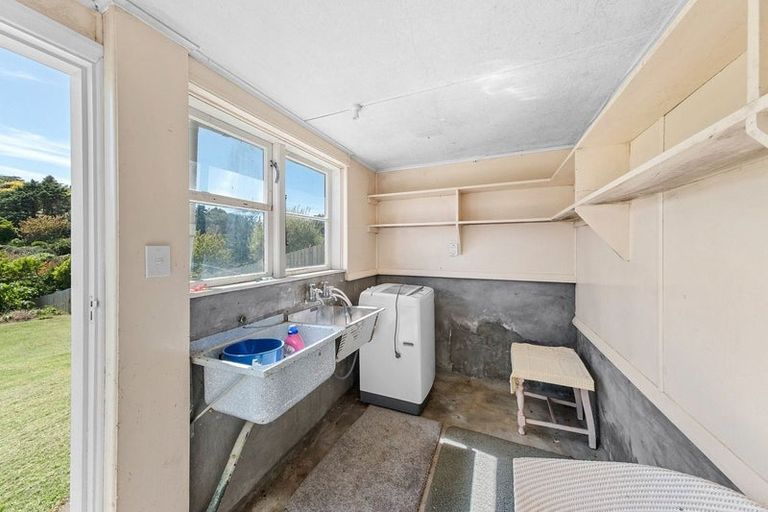 Photo of property in 66 Banks Street, Marfell, New Plymouth, 4310