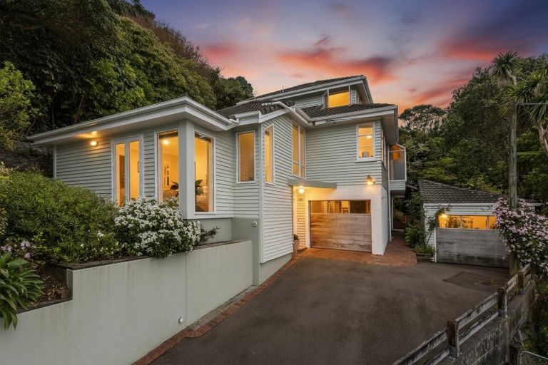Photo of property in 68 Chamberlain Road, Karori, Wellington, 6012