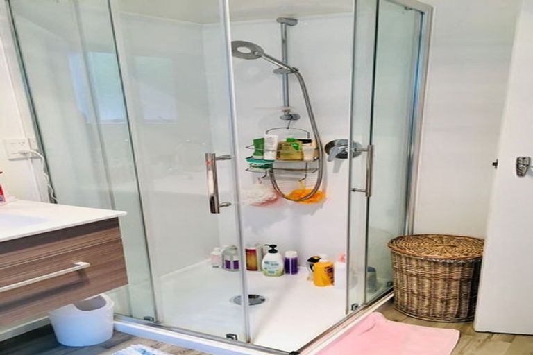 Photo of property in 137 Makarini Street, Paraparaumu, 5032