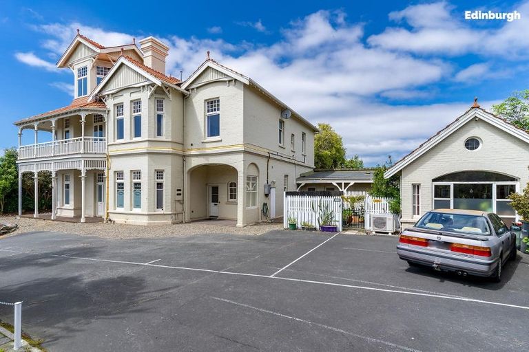 Photo of property in Claremont House, 24 Melrose Street, Roslyn, Dunedin, 9010