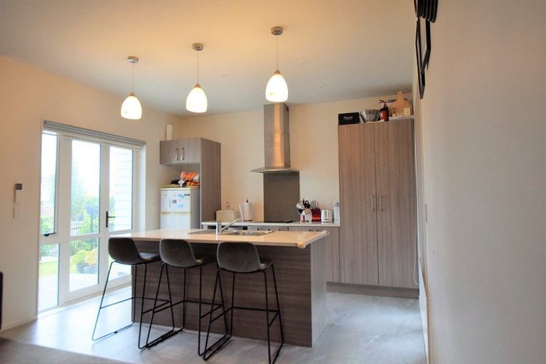 Photo of property in 75 Grove Road, Papakura, 2110