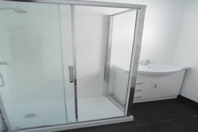 Photo of property in 13 Milich Terrace, Te Atatu South, Auckland, 0610