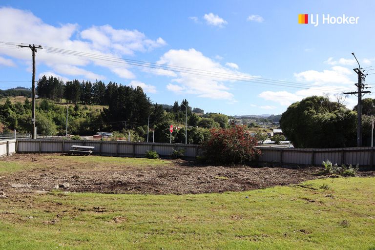 Photo of property in 86 Main South Road, Green Island, Dunedin, 9018