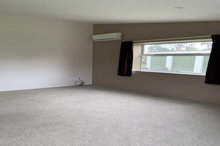 Photo of property in 161 Richmond Road, Brixton, New Plymouth, 4373