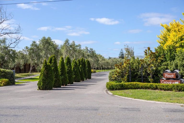 Photo of property in 38 Burgundy Drive, Martinborough, 5711