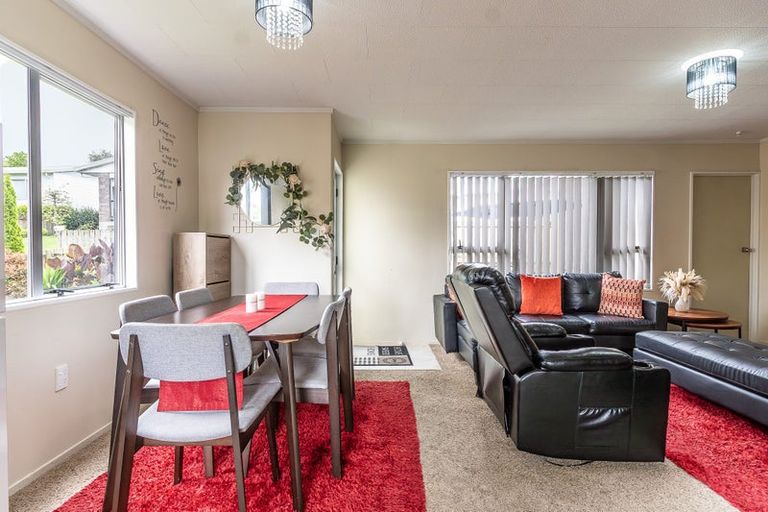 Photo of property in 22 Homestead Place, Glenview, Hamilton, 3206