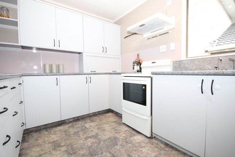 Photo of property in 80 Kildare View, Waikiwi, Invercargill, 9810