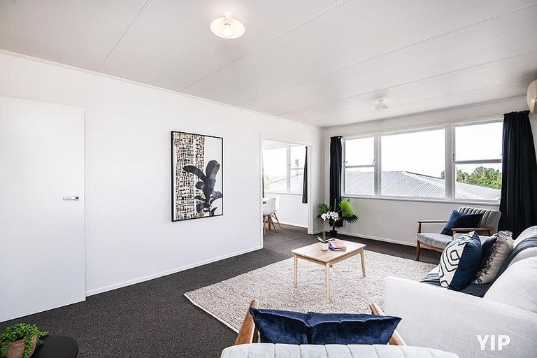 Photo of property in 11 Lenox Grove, Johnsonville, Wellington, 6037