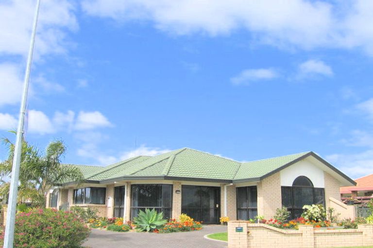 Photo of property in 11 Lantana Place, Mount Maunganui, 3116
