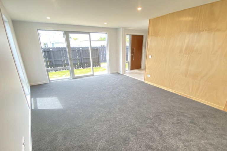 Photo of property in 52a Durham Crescent, Fairfield, Lower Hutt, 5011