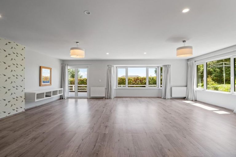 Photo of property in 160 Dyers Pass Road, Cashmere, Christchurch, 8022