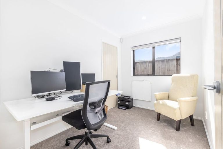 Photo of property in 2 Georgia Grove, Paraparaumu, 5032