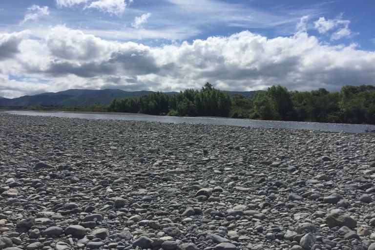 Photo of property in 62 Kuratawhiti Street, Greytown, 5712