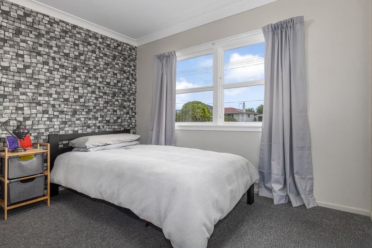 Photo of property in 24 Ferguson Street, Levin, 5510