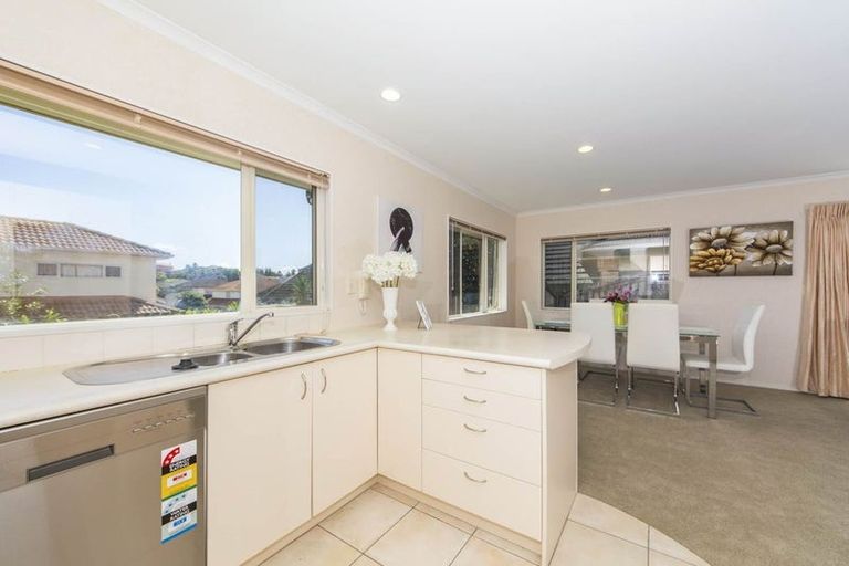 Photo of property in 54b Santa Ana Drive, Dannemora, Auckland, 2016