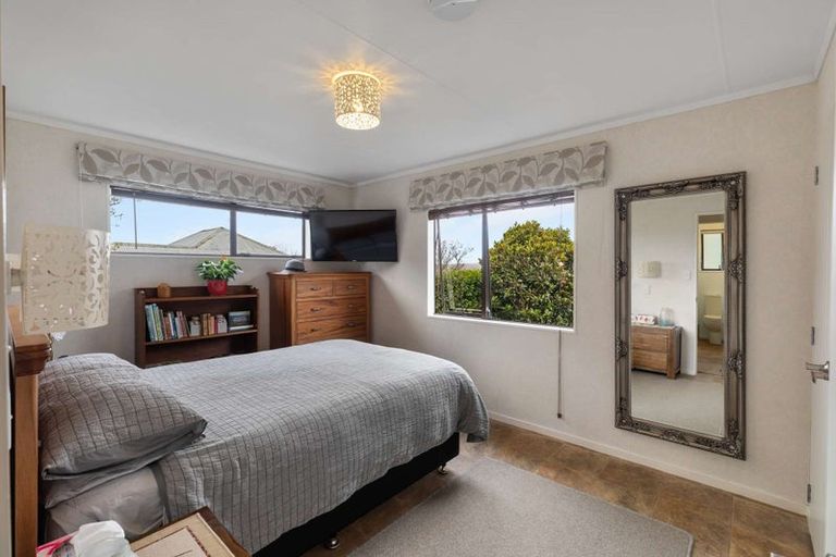 Photo of property in 6 Gillingham Road, Te Kamo, Whangarei, 0112