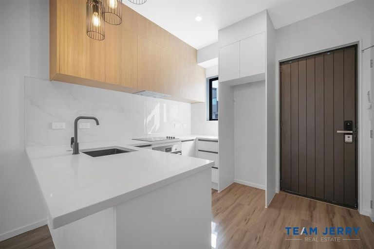 Photo of property in 10 Kiato Lane, Flat Bush, Auckland, 2019