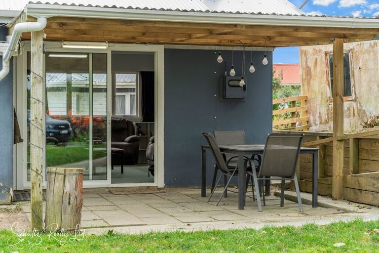 Photo of property in 5 Griffin Road, Maungaturoto, 0520