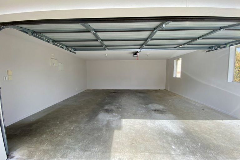 Photo of property in 3 Cityview Place, Massey, Auckland, 0614