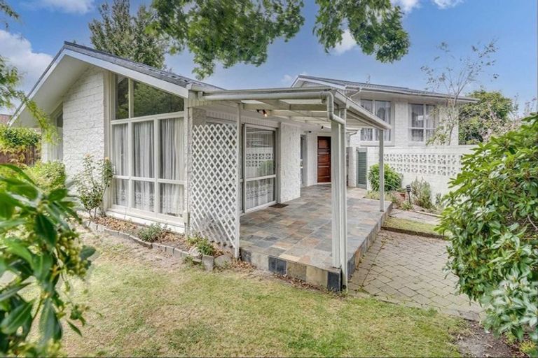 Photo of property in 335 Waimairi Road, Ilam, Christchurch, 8041