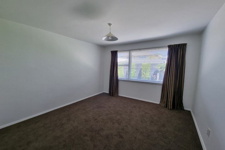 Photo of property in 4/111 Aikmans Road, Merivale, Christchurch, 8014